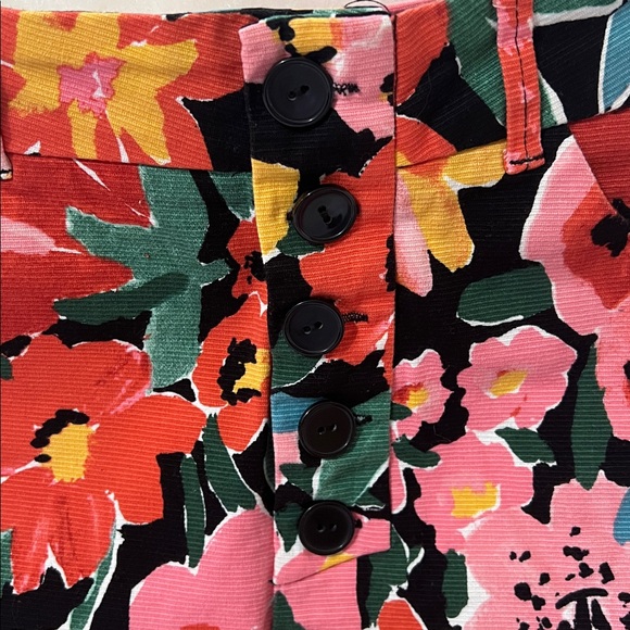 Zara Red and Green Patterned Skirt - Picture 2 of 16